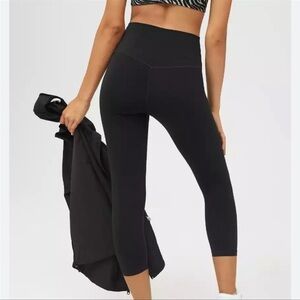 Aerie Real Me Offline 3/4 Crop Leggings